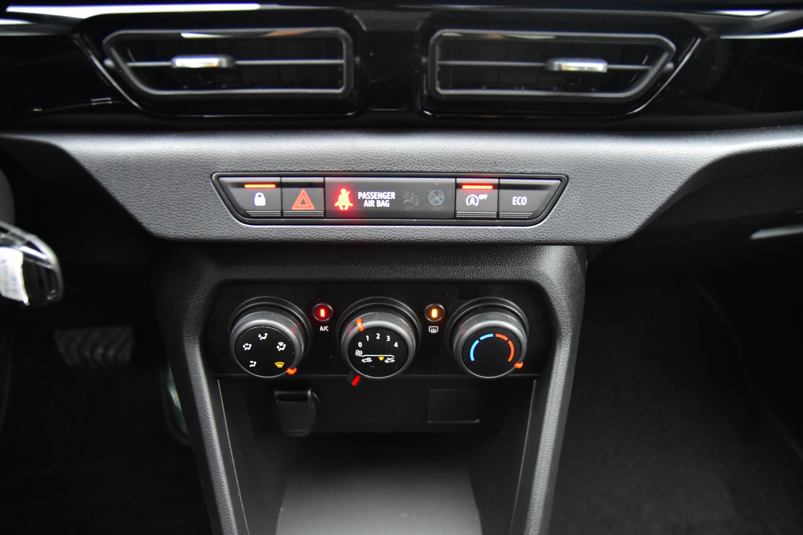 RENAULT TALIANT 8